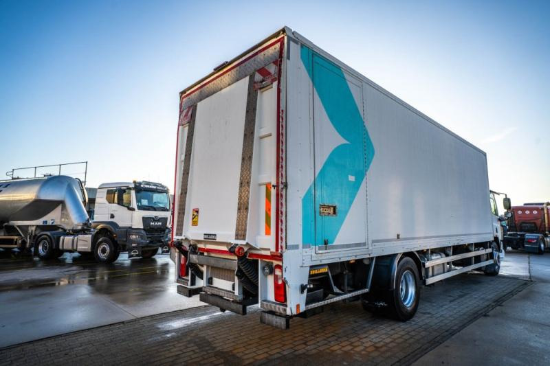 DAF CF 75.250 +DHOLLANDIA 2T. - Kamion sa zatvorenim sandukom: slika 4 DAF CF 75.250 +DHOLLANDIA 2T. - Kamion sa zatvorenim sandukom: slika 4