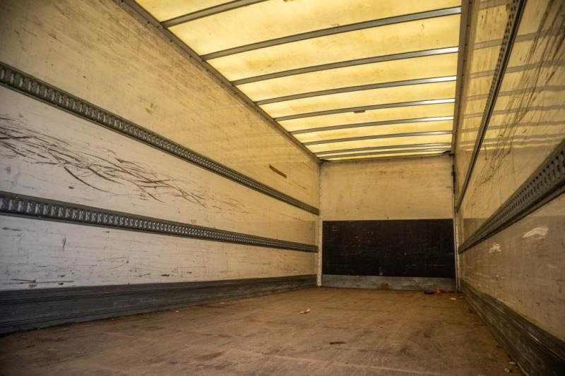 DAF LF 220(16t)+DHOLLANDIA - Kamion sa zatvorenim sandukom: slika 5 DAF LF 220(16t)+DHOLLANDIA - Kamion sa zatvorenim sandukom: slika 5