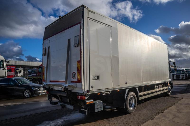 DAF LF 220(16t)+DHOLLANDIA - Kamion sa zatvorenim sandukom: slika 3 DAF LF 220(16t)+DHOLLANDIA - Kamion sa zatvorenim sandukom: slika 3