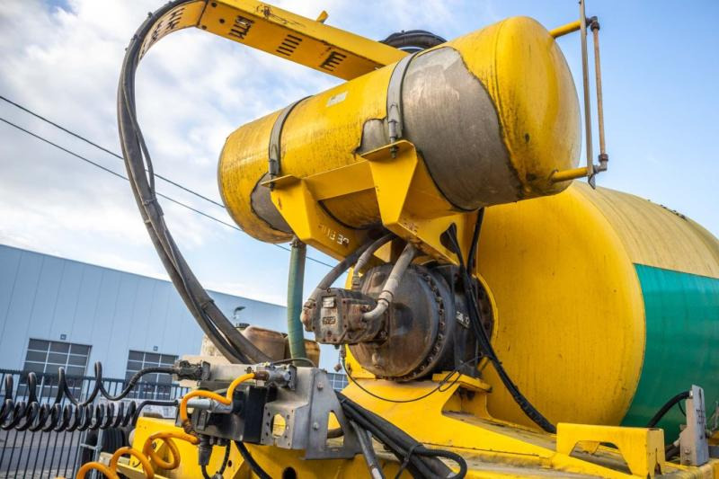 DE BUF BETON MIXER/MISCHER/MALAXEUR12M³ - Poluprikolica mikser: slika 5 DE BUF BETON MIXER/MISCHER/MALAXEUR12M³ - Poluprikolica mikser: slika 5