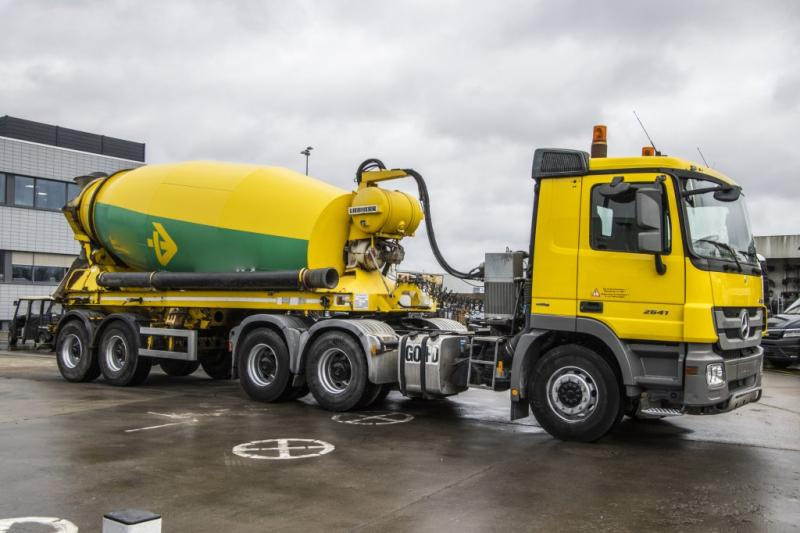 Liebherr LIEBHERR BETON MIXER/MALAXEUR/MISCHER-12M³ - Poluprikolica mikser: slika 3 Liebherr LIEBHERR BETON MIXER/MALAXEUR/MISCHER-12M³ - Poluprikolica mikser: slika 3