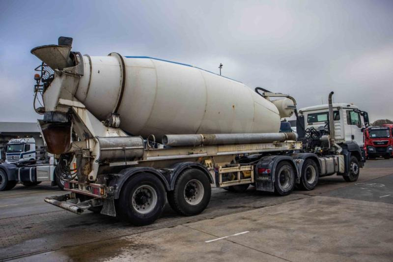 Liebherr LIEBHERR BETON MIXER/MALAXEUR/MISCHER 12M3 - Poluprikolica mikser: slika 2 Liebherr LIEBHERR BETON MIXER/MALAXEUR/MISCHER 12M3 - Poluprikolica mikser: slika 2