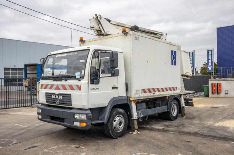 MAN LE 12.180 - COMILEV EN170TPC - Vazdušna platforma montirana na kamion: slika 1 MAN LE 12.180 - COMILEV EN170TPC - Vazdušna platforma montirana na kamion: slika 1