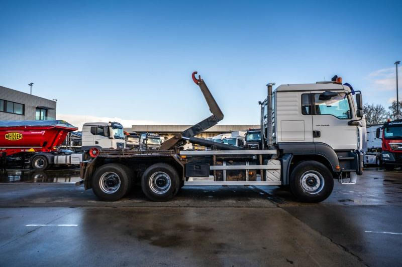 MAN TGA 33.430 BB - Kamion sa hidrauličnom kukom: slika 3 MAN TGA 33.430 BB - Kamion sa hidrauličnom kukom: slika 3