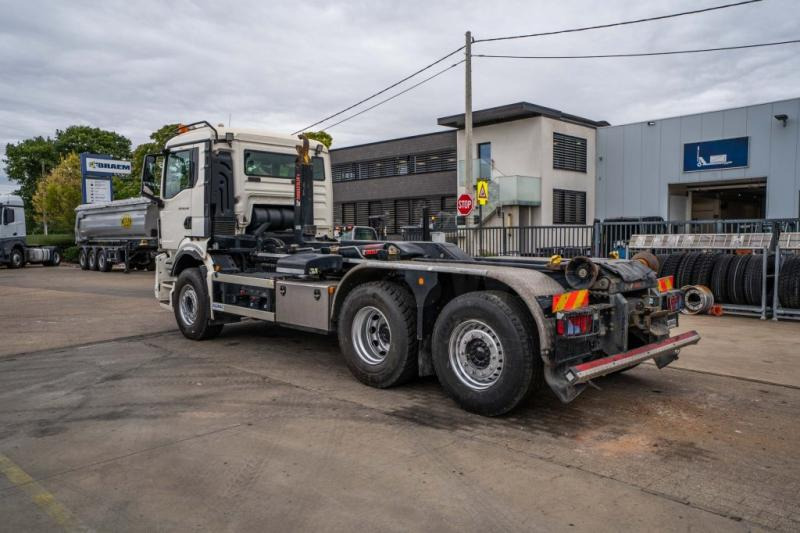 MAN TGS 26.430 6x2-4 BL - Kamion sa hidrauličnom kukom: slika 5 MAN TGS 26.430 6x2-4 BL - Kamion sa hidrauličnom kukom: slika 5