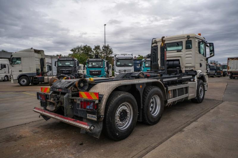 MAN TGS 26.430 6x2-4 BL - Kamion sa hidrauličnom kukom: slika 4 MAN TGS 26.430 6x2-4 BL - Kamion sa hidrauličnom kukom: slika 4