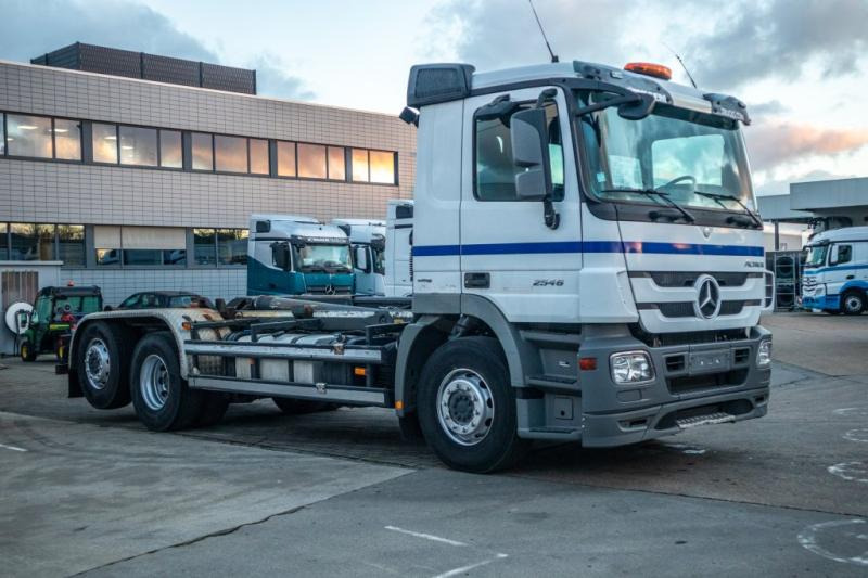 Mercedes ACTROS 2646 L-MP3 - Kamion sa hidrauličnom kukom: slika 4 Mercedes ACTROS 2646 L-MP3 - Kamion sa hidrauličnom kukom: slika 4