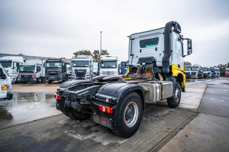 Mercedes AROCS 2045 AS (cardan) - Tegljač: slika 4 Mercedes AROCS 2045 AS (cardan) - Tegljač: slika 4