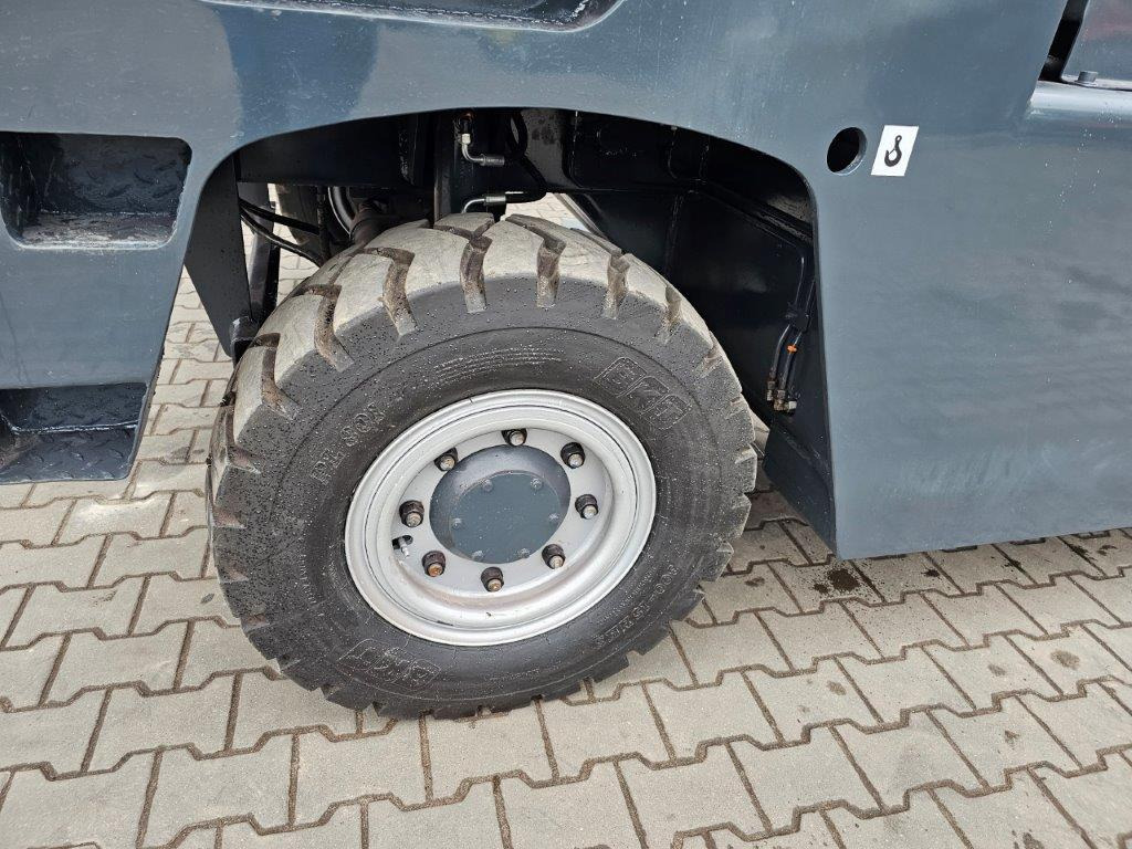 Fantuzzi SF60U - Bočni utovarivač: slika 2 Fantuzzi SF60U - Bočni utovarivač: slika 2