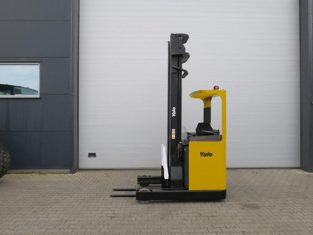 Yale MR14H - TRIPLEX - Regalni viljuškar: slika 1 Yale MR14H - TRIPLEX - Regalni viljuškar: slika 1