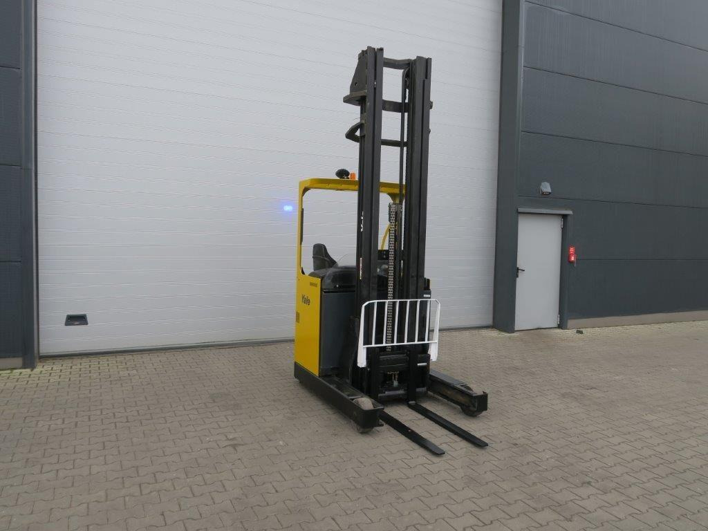 Yale MR14H - TRIPLEX - Regalni viljuškar: slika 2 Yale MR14H - TRIPLEX - Regalni viljuškar: slika 2
