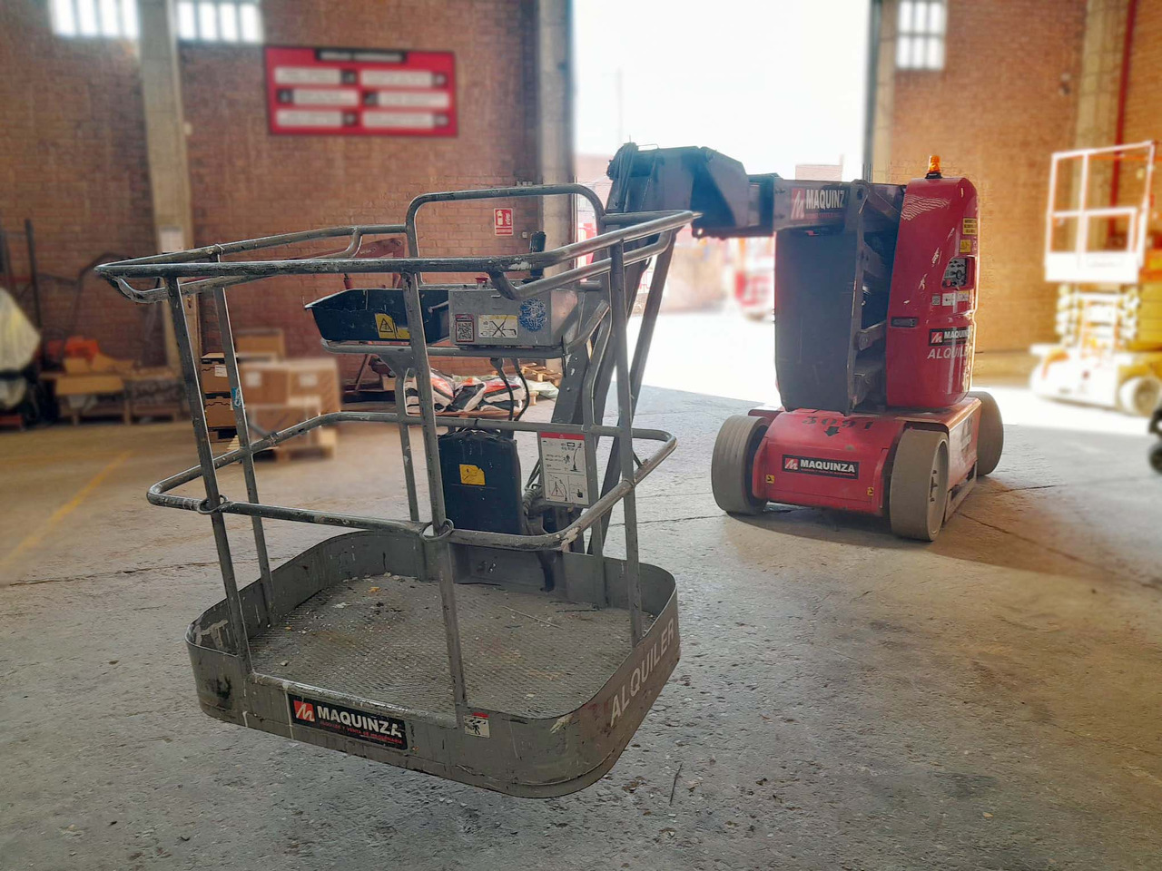 MANITOU 120AETJ C - Druga mašina: slika 3 MANITOU 120AETJ C - Druga mašina: slika 3