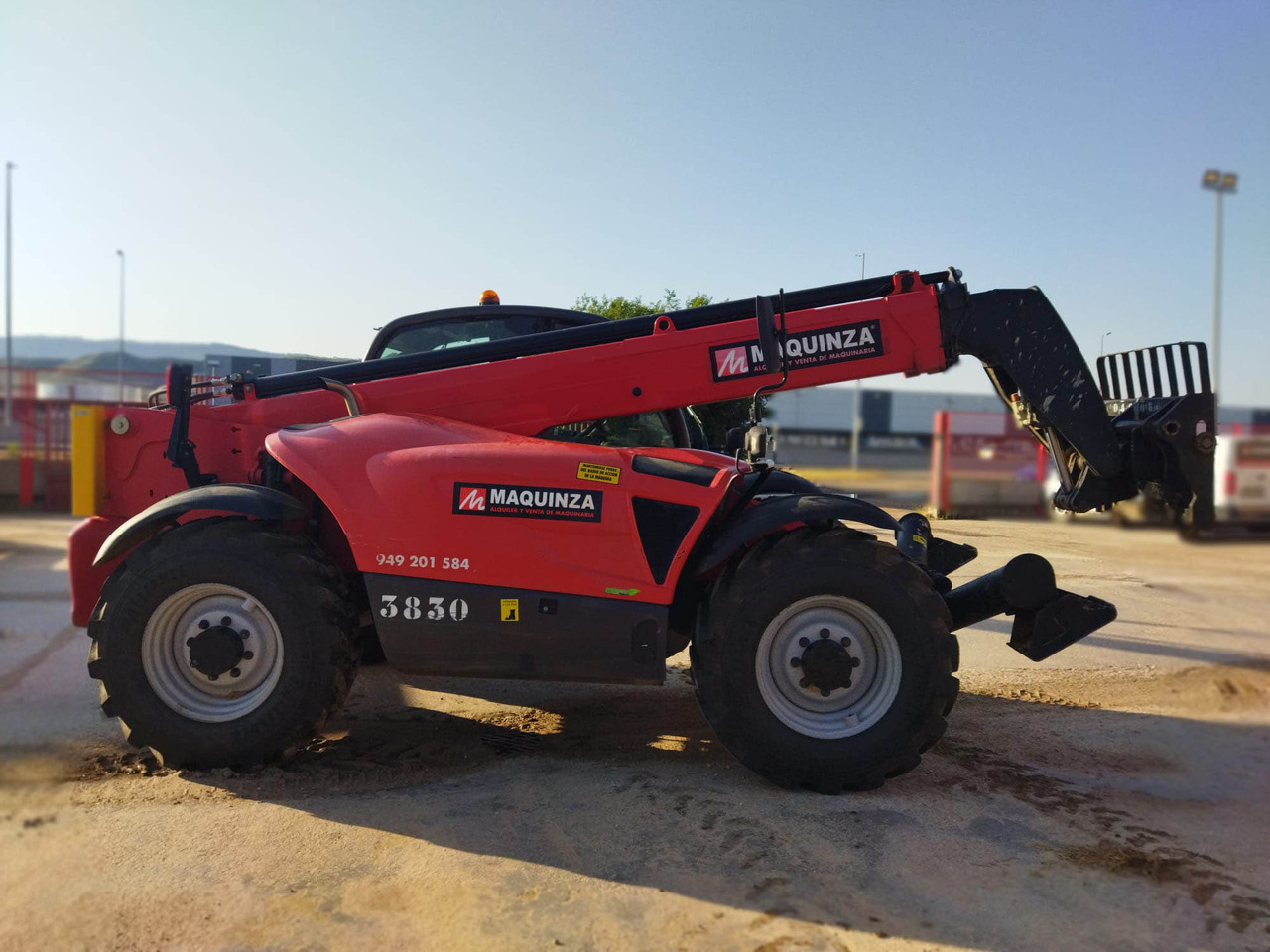MANITOU MT1335 EASY - Teleskopski upravljač: slika 2 MANITOU MT1335 EASY - Teleskopski upravljač: slika 2