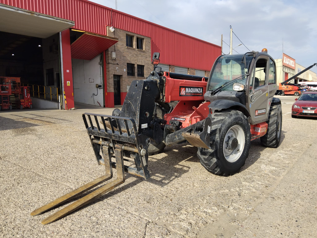 MANITOU MT1335 EASY - Teleskopski upravljač: slika 2 MANITOU MT1335 EASY - Teleskopski upravljač: slika 2