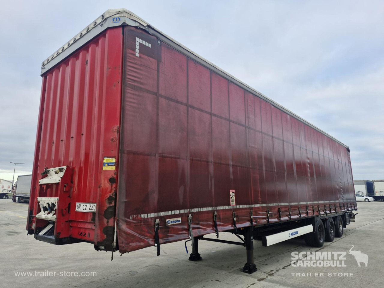 KRONE Curtainsider Mega - Poluprikolica sa ceradom: slika 1 KRONE Curtainsider Mega - Poluprikolica sa ceradom: slika 1