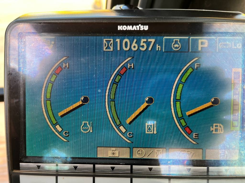 Bager guseničar Komatsu PC 210 LC-8: slika 8