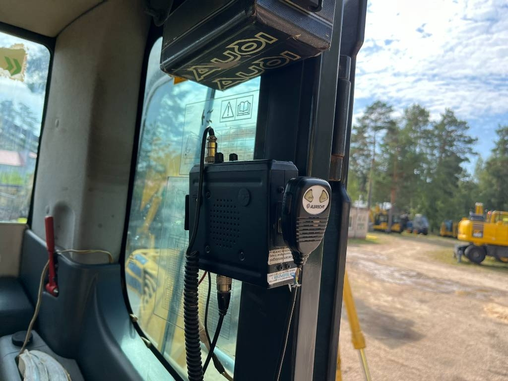 Bager guseničar Komatsu PC 210 LC-8: slika 9