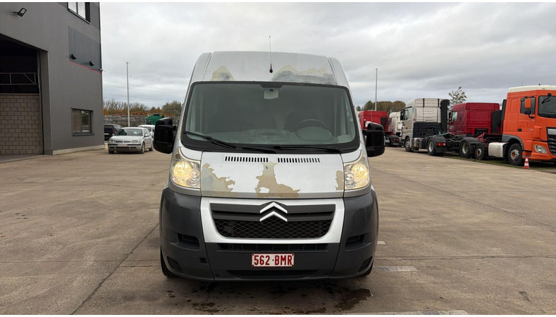 Citroën Jumper (3.0L / BELGIAN VAN / GOOD CONDITION / EURO 4 / 3 SEATS / L3H2 / AIRCO) - Furgon: slika 4 Citroën Jumper (3.0L / BELGIAN VAN / GOOD CONDITION / EURO 4 / 3 SEATS / L3H2 / AIRCO) - Furgon: slika 4
