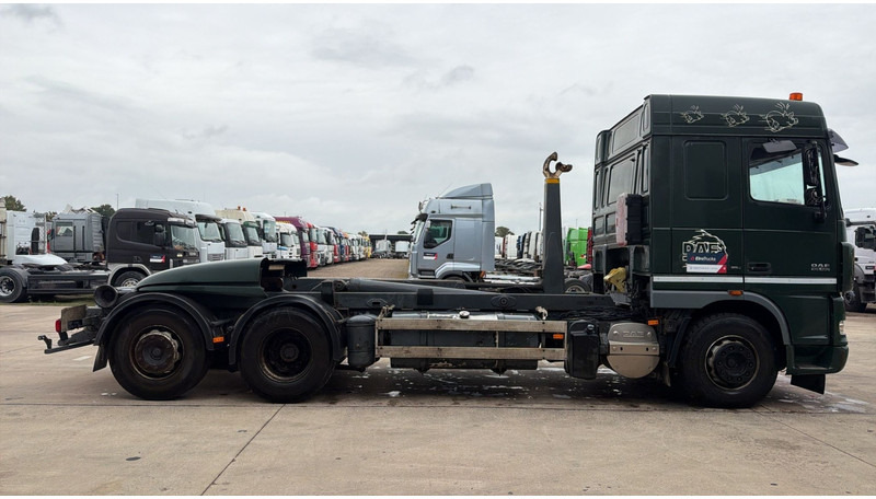 DAF 105 XF 460 (6X2 / AIRCO / GOOD CONDITION / BONNE ETAT) - Kamion sa golom šasijom i zatvorenom kabinom: slika 3 DAF 105 XF 460 (6X2 / AIRCO / GOOD CONDITION / BONNE ETAT) - Kamion sa golom šasijom i zatvorenom kabinom: slika 3