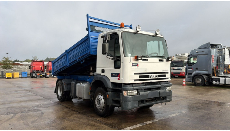 Iveco Eurotech 190 E 34 (POMPE MANUELLE / BOITE MANUELLE / MANUAL PUMP / FULL STEEL SUSP. / LAMES) - Istovarivač: slika 2 Iveco Eurotech 190 E 34 (POMPE MANUELLE / BOITE MANUELLE / MANUAL PUMP / FULL STEEL SUSP. / LAMES) - Istovarivač: slika 2
