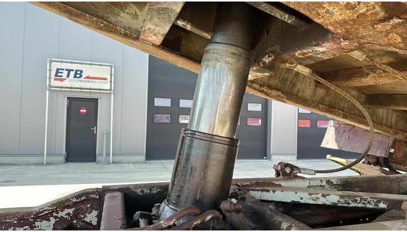 Lizing Iveco MAGIRUS 260 - 34 (LIVRAISON GRATUITE AU PORT D'ANVERS / POMPE MANUELLE) Iveco MAGIRUS 260 - 34 (LIVRAISON GRATUITE AU PORT D'ANVERS / POMPE MANUELLE): slika 13 Lizing Iveco MAGIRUS 260 - 34 (LIVRAISON GRATUITE AU PORT D'ANVERS / POMPE MANUELLE) Iveco MAGIRUS 260 - 34 (LIVRAISON GRATUITE AU PORT D'ANVERS / POMPE MANUELLE): slika 13