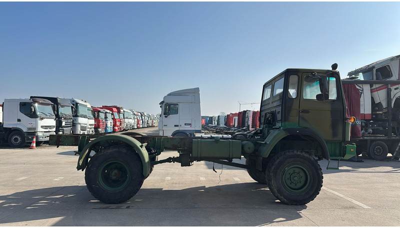Iveco Magirus 110 - 16 (4X4 / 57000 KM / LAMES / GRAND PONT / 6 CYLINDRES EN LIGNE !! / MANUAL PUMP) - Kamion sa golom šasijom i zatvorenom kabinom: slika 4 Iveco Magirus 110 - 16 (4X4 / 57000 KM / LAMES / GRAND PONT / 6 CYLINDRES EN LIGNE !! / MANUAL PUMP) - Kamion sa golom šasijom i zatvorenom kabinom: slika 4