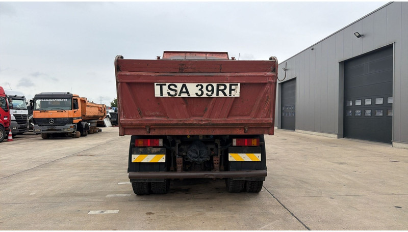 MAN 26.372 (MANUAL PUMP / STEEL SUSP. / 6 CYLINDER / PERFECT CONDITION) - Istovarivač: slika 5 MAN 26.372 (MANUAL PUMP / STEEL SUSP. / 6 CYLINDER / PERFECT CONDITION) - Istovarivač: slika 5
