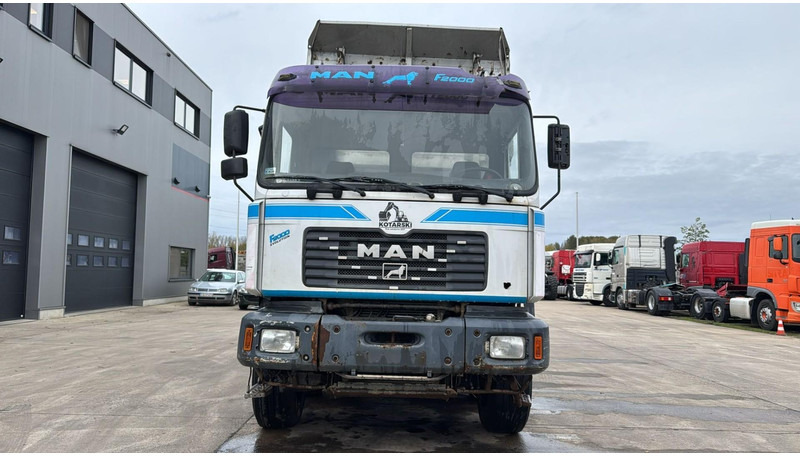 MAN 41.414 (6 CYLINDER / STEEL SUSP. / LAMES / BIG AXLE / GRAND PONT) - Istovarivač: slika 2 MAN 41.414 (6 CYLINDER / STEEL SUSP. / LAMES / BIG AXLE / GRAND PONT) - Istovarivač: slika 2