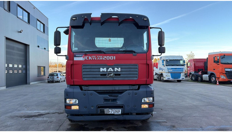 MAN TGA 26.360 (6X4 / STEEL SUSP / LAMES / MANUAL PUMP / BOITE MANUELLE / MANUAL GEARBOX) - Kamion sa tovarnim sandukom: slika 5 MAN TGA 26.360 (6X4 / STEEL SUSP / LAMES / MANUAL PUMP / BOITE MANUELLE / MANUAL GEARBOX) - Kamion sa tovarnim sandukom: slika 5