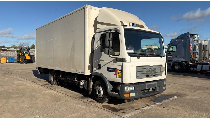 MAN TGL 8.180 (MANUAL GEARBOX / BOITE MANUELLE / CAMION BELGE / BELGIAN TRUCK) - Kamion sa zatvorenim sandukom: slika 2 MAN TGL 8.180 (MANUAL GEARBOX / BOITE MANUELLE / CAMION BELGE / BELGIAN TRUCK) - Kamion sa zatvorenim sandukom: slika 2
