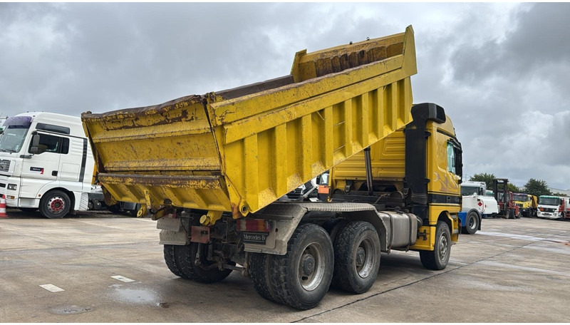 Mercedes-Benz ACTROS 2640 (EPS / LAMES / GRAND PONT / 6X4 / 3 PEDALES) - Istovarivač: slika 4 Mercedes-Benz ACTROS 2640 (EPS / LAMES / GRAND PONT / 6X4 / 3 PEDALES) - Istovarivač: slika 4