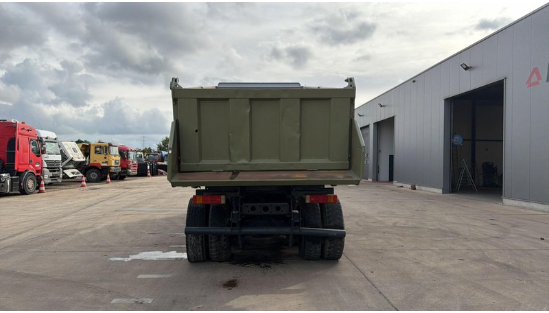 Mercedes-Benz Actros 3235 (EPS / LAMES / GRAND PONT / STEEL SUSP. / 3 PEDALES / MP1) - Istovarivač: slika 5 Mercedes-Benz Actros 3235 (EPS / LAMES / GRAND PONT / STEEL SUSP. / 3 PEDALES / MP1) - Istovarivač: slika 5