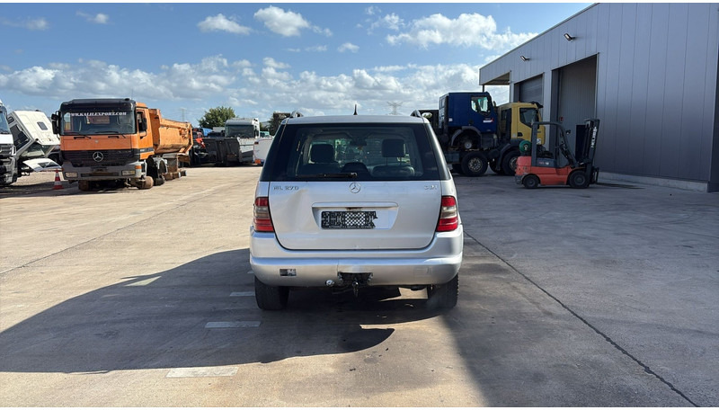 Mercedes-Benz M-Klasse ML 270 CDI - SUV: slika 5 Mercedes-Benz M-Klasse ML 270 CDI - SUV: slika 5