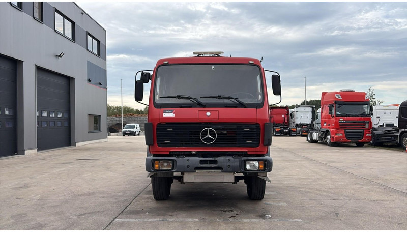 Mercedes-Benz SK 2233 (GRAND PONT / V8 AVEC 2X TURBO / BIG AXLE) - Kamion sa golom šasijom i zatvorenom kabinom: slika 2 Mercedes-Benz SK 2233 (GRAND PONT / V8 AVEC 2X TURBO / BIG AXLE) - Kamion sa golom šasijom i zatvorenom kabinom: slika 2