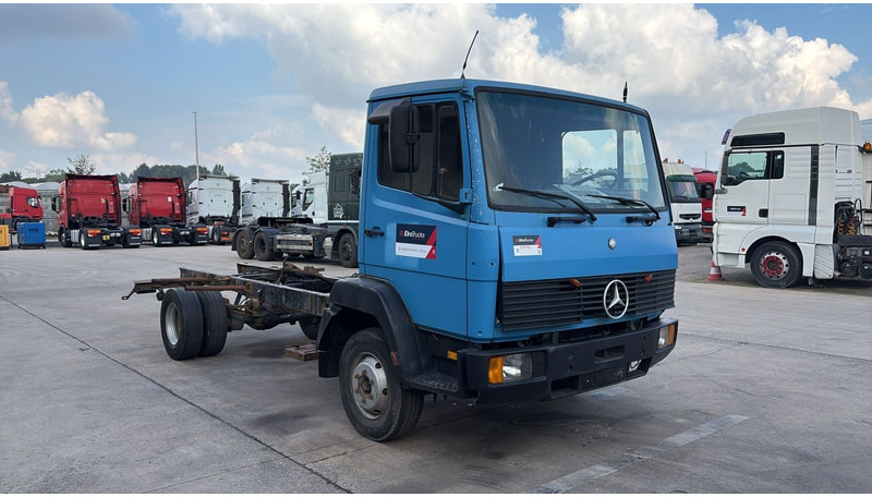 Mercedes-Benz SK 914 (EURO 2 / CHASSIS) - Kamion sa golom šasijom i zatvorenom kabinom: slika 3 Mercedes-Benz SK 914 (EURO 2 / CHASSIS) - Kamion sa golom šasijom i zatvorenom kabinom: slika 3