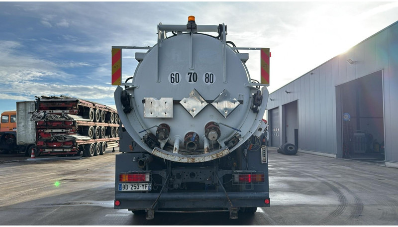 Renault Kerax 370 (10970L / CAMION FRANCAIS / VIDANGEUR / 6X4 / LAMES / GRAND PONT) - Vakuumska cisterna: slika 5 Renault Kerax 370 (10970L / CAMION FRANCAIS / VIDANGEUR / 6X4 / LAMES / GRAND PONT) - Vakuumska cisterna: slika 5