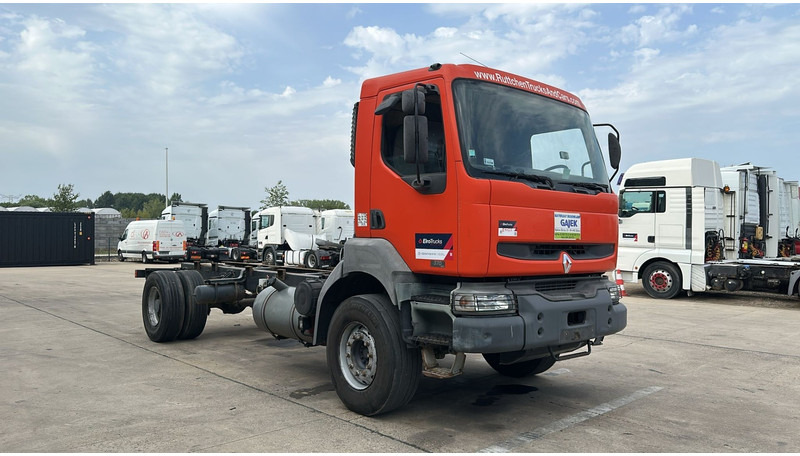 Renault Kerax 370 (GRAND PONT / LAMES / PROPRE / BOITE MANUELLE / STEEL SUSP.) - Kamion sa golom šasijom i zatvorenom kabinom: slika 2 Renault Kerax 370 (GRAND PONT / LAMES / PROPRE / BOITE MANUELLE / STEEL SUSP.) - Kamion sa golom šasijom i zatvorenom kabinom: slika 2