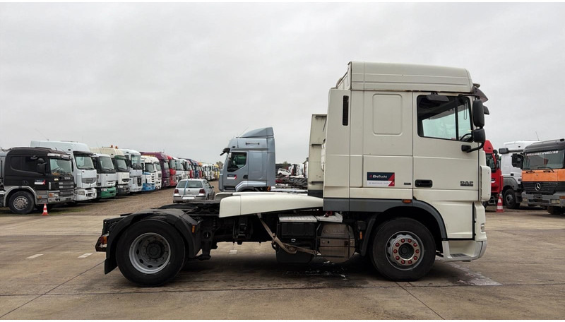 DAF 105 XF 410 (BOITE MANUELLE / MANUAL GEARBOX) - Tegljač: slika 3 DAF 105 XF 410 (BOITE MANUELLE / MANUAL GEARBOX) - Tegljač: slika 3