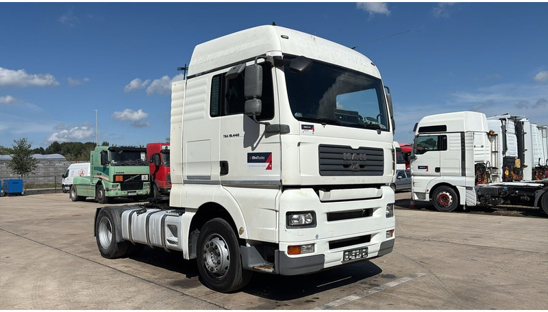 MAN TGA 18.440 (BOITE MANUELLE / MANUAL GEARBOX) - Tegljač: slika 5 MAN TGA 18.440 (BOITE MANUELLE / MANUAL GEARBOX) - Tegljač: slika 5