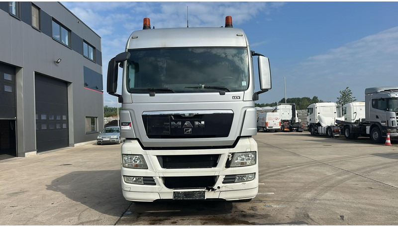 MAN TGX 18.400 (BE TRUCK / EURO 5 EEV / PTO / HYDRAULIC PUMP) - Tegljač: slika 3 MAN TGX 18.400 (BE TRUCK / EURO 5 EEV / PTO / HYDRAULIC PUMP) - Tegljač: slika 3