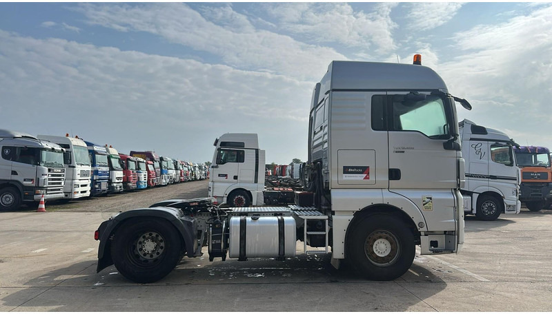MAN TGX 18.400 (BE TRUCK / EURO 5 EEV / PTO / HYDRAULIC PUMP) - Tegljač: slika 4 MAN TGX 18.400 (BE TRUCK / EURO 5 EEV / PTO / HYDRAULIC PUMP) - Tegljač: slika 4
