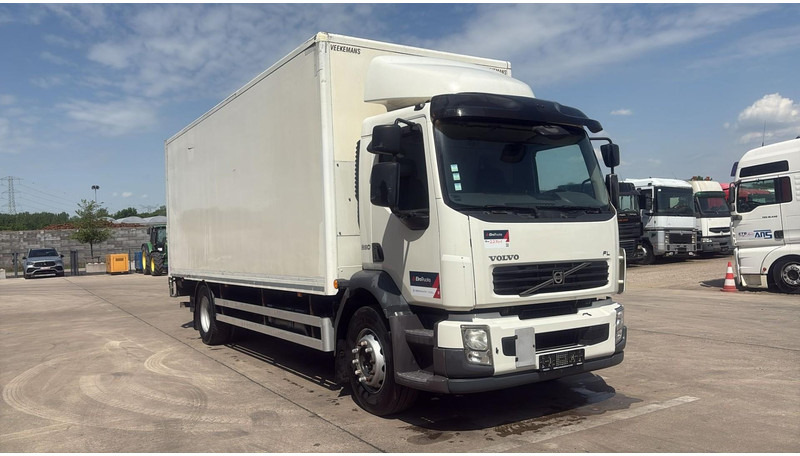 Volvo FL 260 (LIFT 2000 KG / PERFECT BELGIAN TRUCK / 18 TON / EURO 5) - Kamion sa zatvorenim sandukom: slika 3 Volvo FL 260 (LIFT 2000 KG / PERFECT BELGIAN TRUCK / 18 TON / EURO 5) - Kamion sa zatvorenim sandukom: slika 3