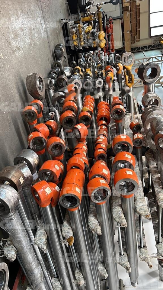 Caterpillar - Hidraulični cilindar za Bager: slika 1 Caterpillar - Hidraulični cilindar za Bager: slika 1