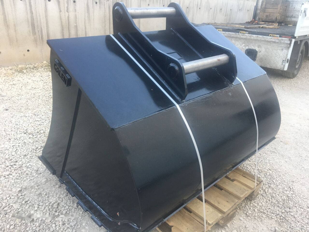 Galen L1400 K160 OQ65 Reversible Edge - Kašika za bager: slika 2 Galen L1400 K160 OQ65 Reversible Edge - Kašika za bager: slika 2