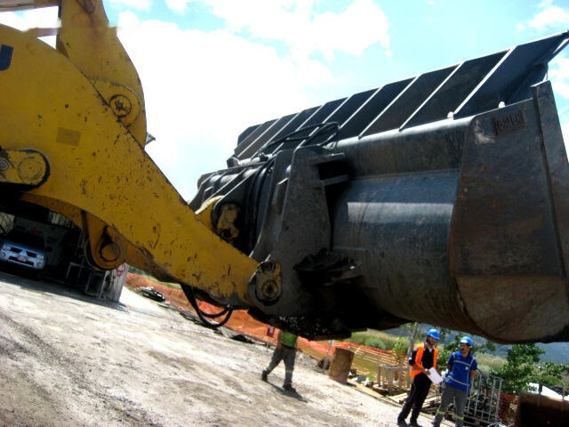 Komatsu HIGH DUMPING BUCKET - Utovarna kašika: slika 1 Komatsu HIGH DUMPING BUCKET - Utovarna kašika: slika 1