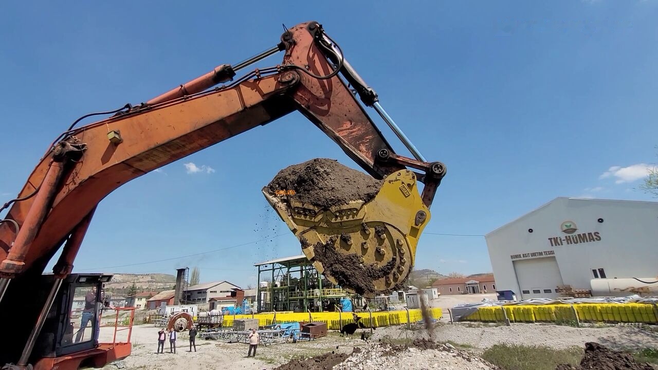 Komatsu PC1250 Extreme Heavy Duty Bucket - Kašika za bager: slika 4 Komatsu PC1250 Extreme Heavy Duty Bucket - Kašika za bager: slika 4