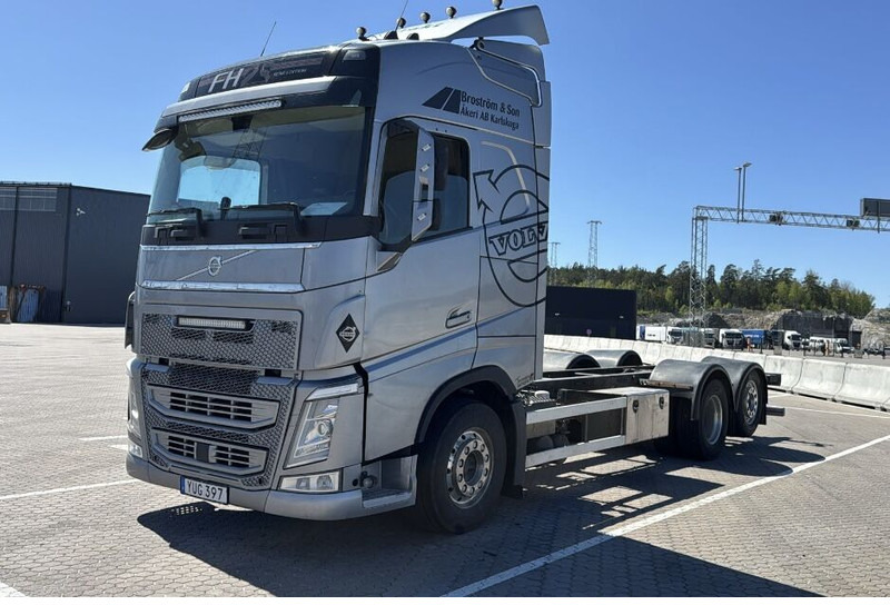 Volvo FH540 - Kamion sa golom šasijom i zatvorenom kabinom: slika 2 Volvo FH540 - Kamion sa golom šasijom i zatvorenom kabinom: slika 2