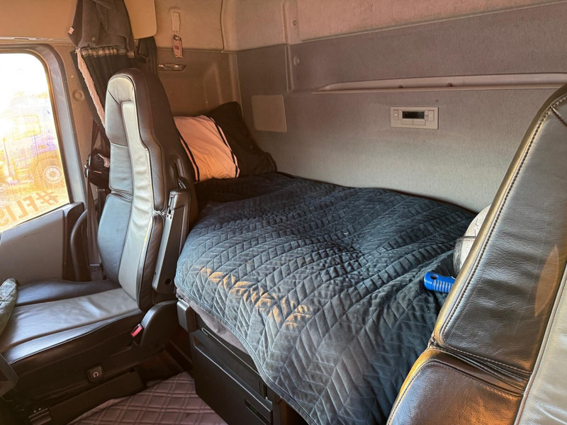 Volvo FH540 - Kamion sa golom šasijom i zatvorenom kabinom: slika 4 Volvo FH540 - Kamion sa golom šasijom i zatvorenom kabinom: slika 4