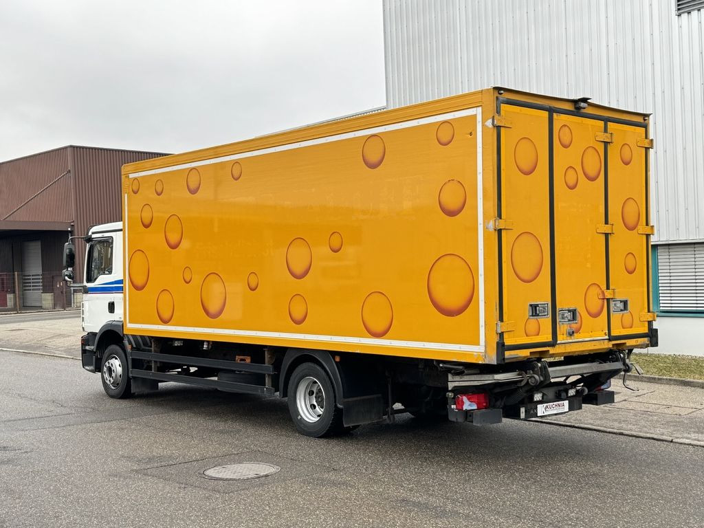 MAN TGM 12.250 Tiefkühlkoffer 6,9m SUPRA 850 LBW E5 MAN TGM 12.250 Tiefkühlkoffer 6,9m SUPRA 850 LBW E5 - Hladnjača: slika 5 MAN TGM 12.250 Tiefkühlkoffer 6,9m SUPRA 850 LBW E5 MAN TGM 12.250 Tiefkühlkoffer 6,9m SUPRA 850 LBW E5 - Hladnjača: slika 5