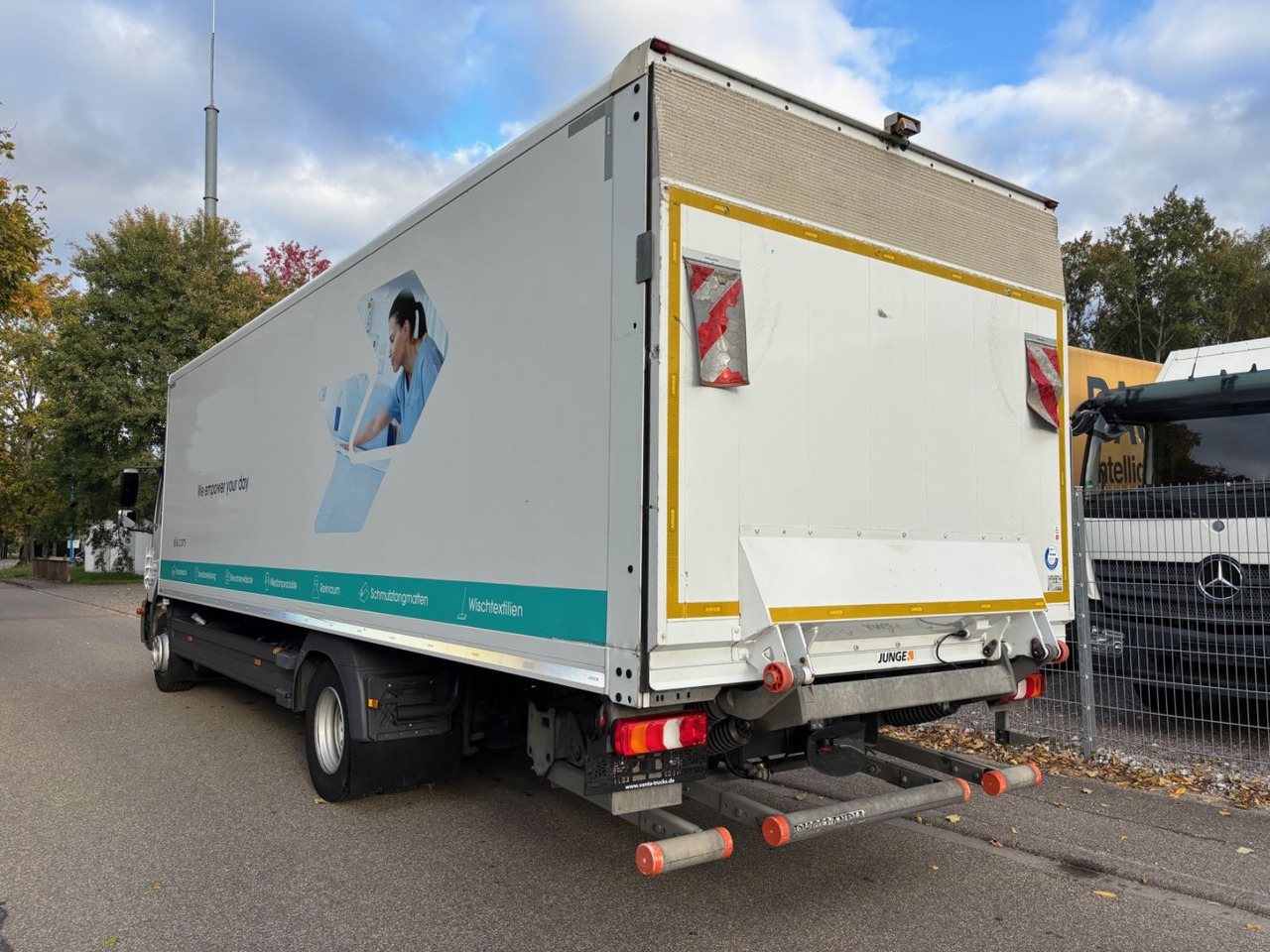 Mercedes-Benz Atego III 1227L, Euro-6, 2xAHK, Klima, Abbiegeas - Kamion sa zatvorenim sandukom: slika 5 Mercedes-Benz Atego III 1227L, Euro-6, 2xAHK, Klima, Abbiegeas - Kamion sa zatvorenim sandukom: slika 5